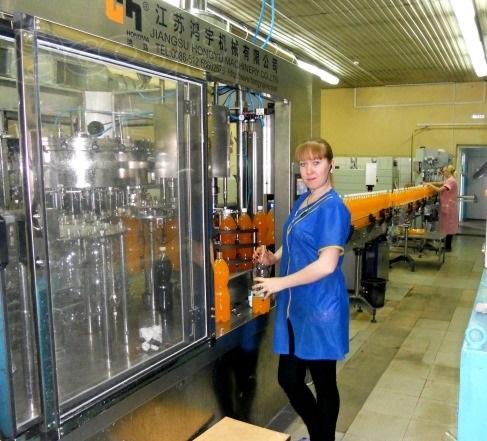 Комплектная линия розлива в ПЭТ производительность 3000 бут\час 2012 г.в.